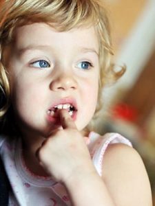 عادت های بد دهانی در کودکان